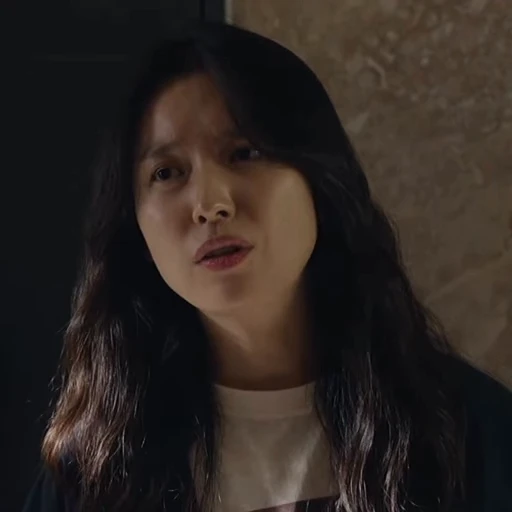 🍀 Стикер «Yoon Sae Bom» для Telegram