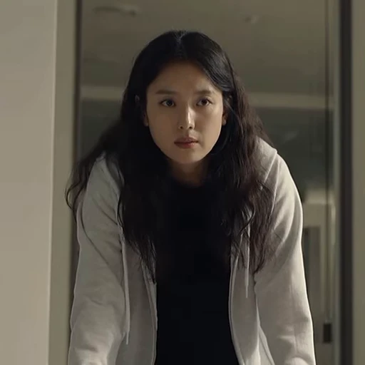 🍀 Стикер «Yoon Sae Bom» для Telegram