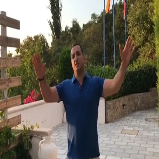 🤨 Стикер «maikl ny» для Telegram