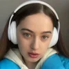 😒 Эмодзи «🤩 Мэйби бэйби» для Telegram