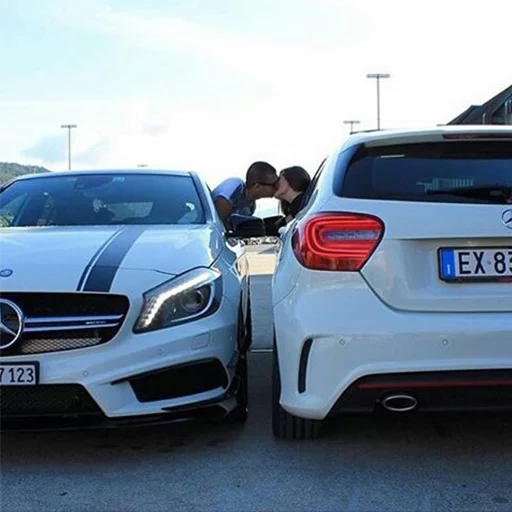 👫 Стикер «Mercedes Benz» для Telegram