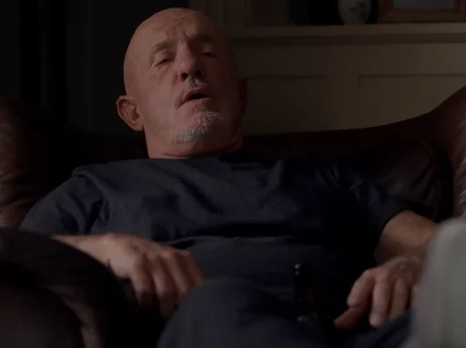 🥃 Стикер «Mike Ehrmantraut» для Telegram