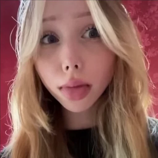 🤩 Стикер «Milana Siniavskyte» для Telegram