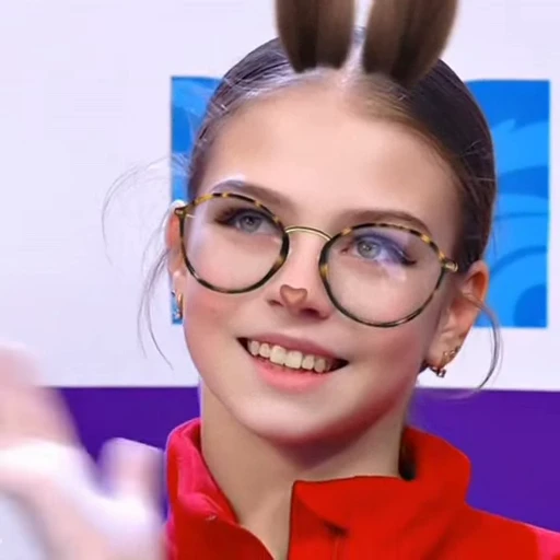 🤩 Стикер «Мир глазами» для Telegram