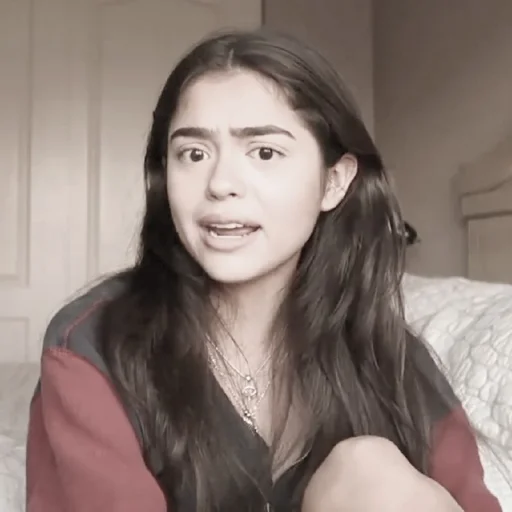 Стикерпак Madison Beer для Telegram — скачать