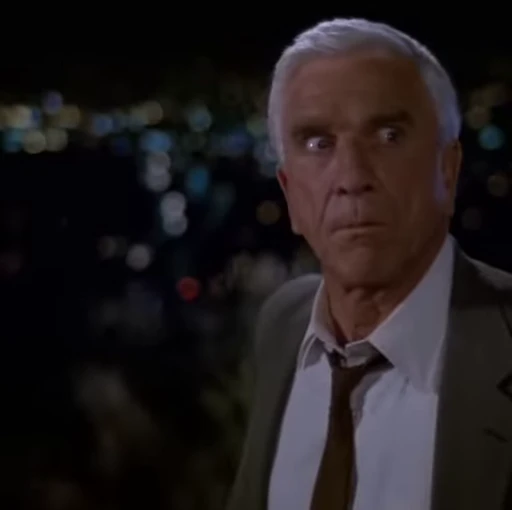 🌚 Стикер «Naked Gun» для Telegram