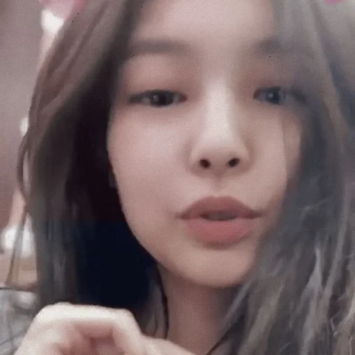 🥟 Стикер «kim jennie» для Telegram