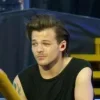 🙄 Эмодзи «One Direction» для Telegram
