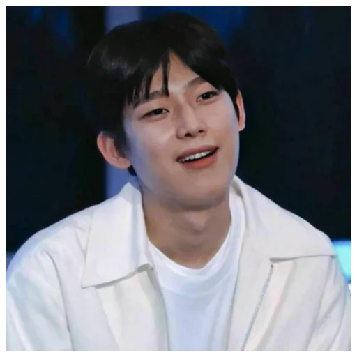 🐣 Стикер «I-LAND to love» для Telegram