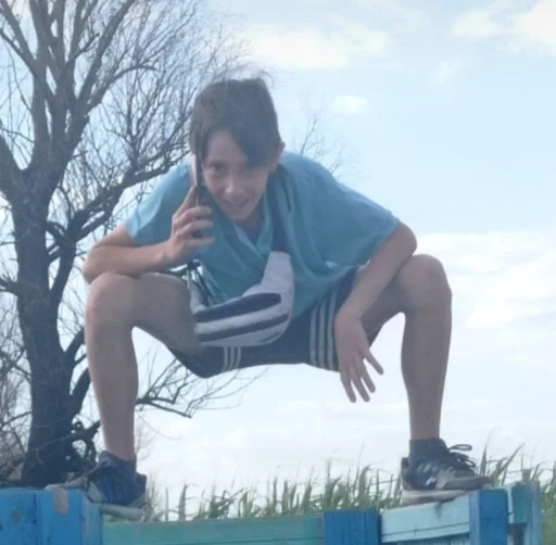 😂 Стикер «Золотой класс» для Telegram