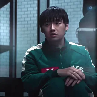 🙈 Стикер «𝑷𝑳𝑨𝒀𝑬𝑹 𝟏𝟐𝟓» для Telegram