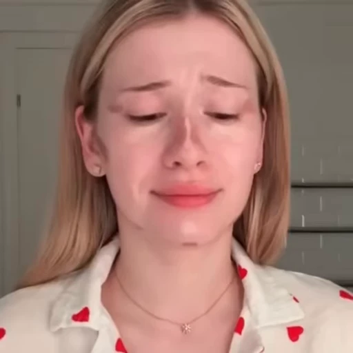 🤨 Стикер «inst rinna» для Telegram