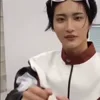 😈 Эмодзи «random kpop» для Telegram