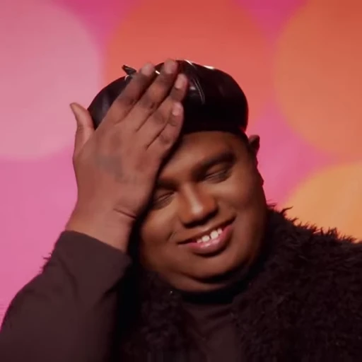 😠 Стикер «RPDR S15 E8» для Telegram