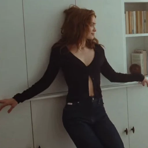 🤩 Стикер «Sadie Sink» для Telegram