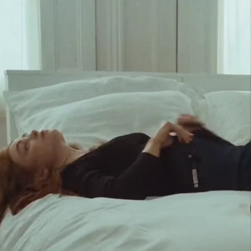 🤩 Стикер «Sadie Sink» для Telegram