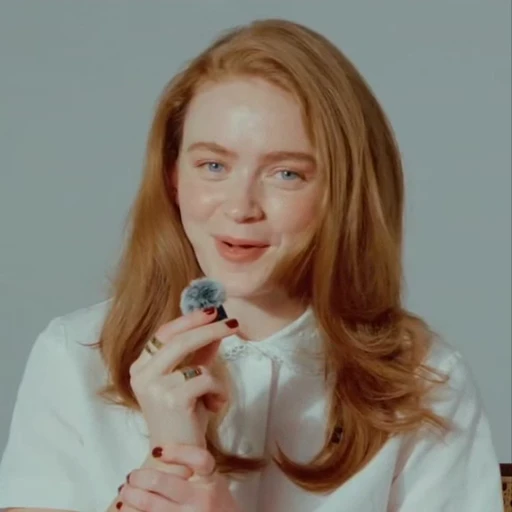 🤩 Стикер «Sadie Sink» для Telegram