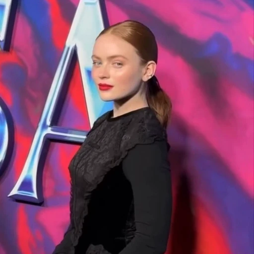 🤩 Стикер «Sadie Sink» для Telegram