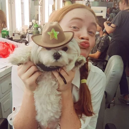 😘 Стикер «Sadie» для Telegram