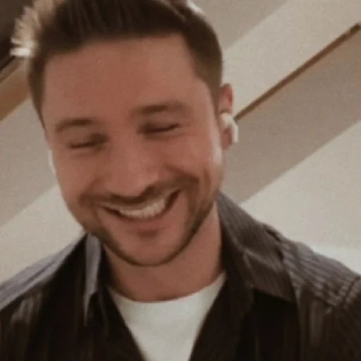 😄 Стикер «Сережа Лазарев» для Telegram
