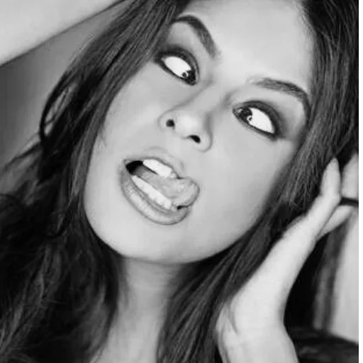 Стикерпак Sexy and Charm Faces для Telegram — скачать