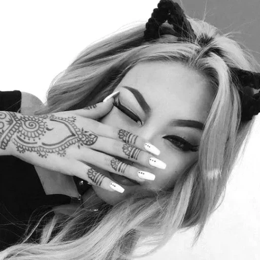 😛 Стикер «Sexy and Charm Faces» для Telegram
