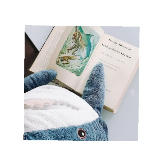📖 Стикер «shark» для Telegram