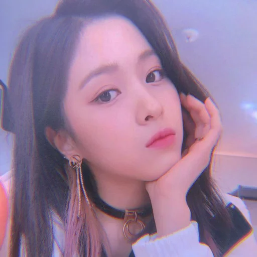 🐇 Стикер «ryujin itzy» для Telegram