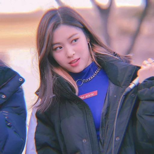 🐇 Стикер «ryujin itzy» для Telegram