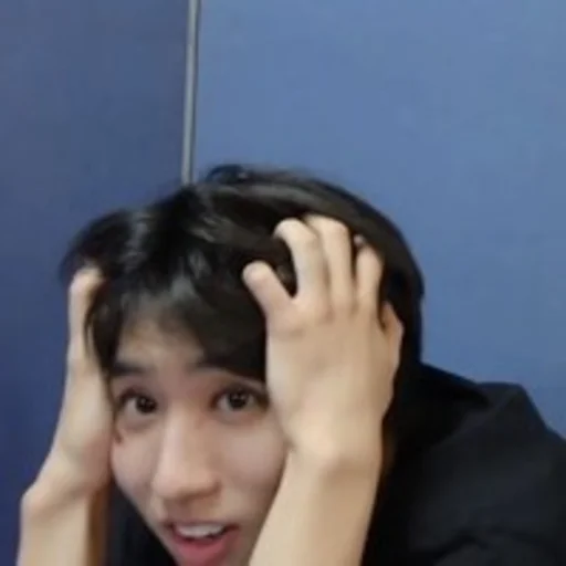 🤕 Стикер «3퍼머이끄 / stray kids» для Telegram