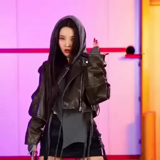 Стикерпак Soyeon 4 (G)I-DLE для Telegram — скачать