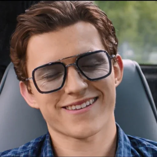 🕷 Стикер «Spider Man Far from Home» для Telegram