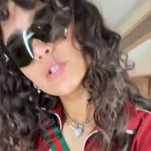 🤩 Стикер «Asha Banks» для Telegram