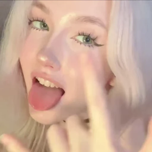 Стикерпак Girls Девушки для Telegram — скачать