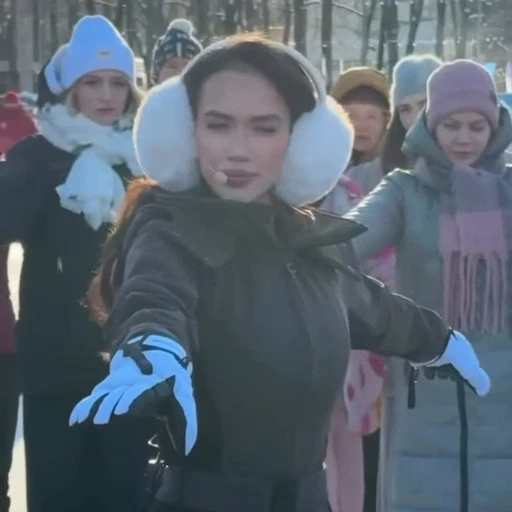 🤩 Стикер «Алина Загитова» для Telegram