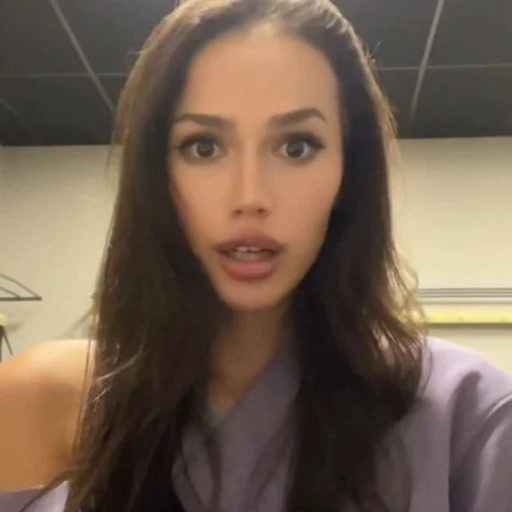 🤩 Стикер «Алина Загитова» для Telegram