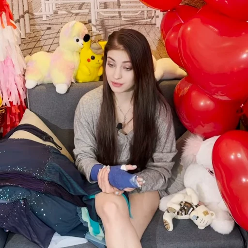 🤩 Стикер «Алена Косторная» для Telegram