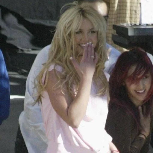🤩 Стикер «Britney Spears» для Telegram