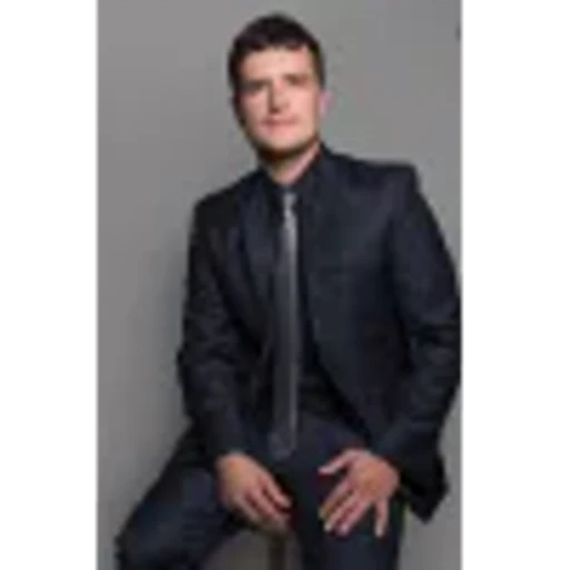 🤩 Эмодзи «Josh Hutcherson» для Telegram