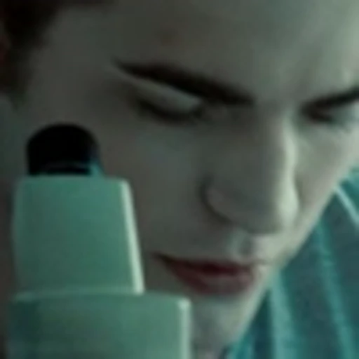 👨‍🔬 Эмодзи «Видео набор эмоджи по фильму «Twilight Сумерки»» для Telegram
