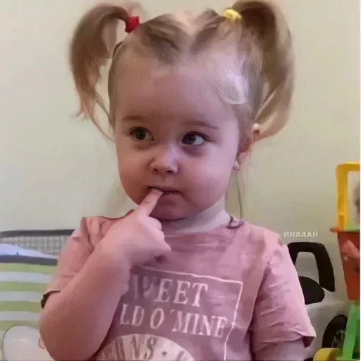 😐 Стикер «𝐀𝐥𝐢𝐧𝐚'𝐜💋» для Telegram