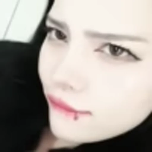 🧛‍♀️ Эмодзи «Girls vibe» для Telegram