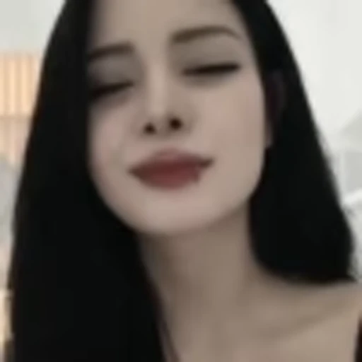 🧛‍♀️ Эмодзи «Girls vibe» для Telegram