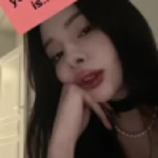 🧛‍♀️ Эмодзи «Girls vibe» для Telegram