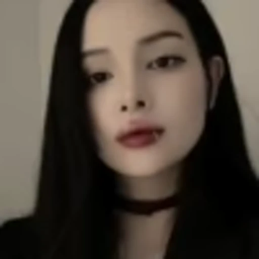 🧛‍♀️ Эмодзи «Girls vibe» для Telegram