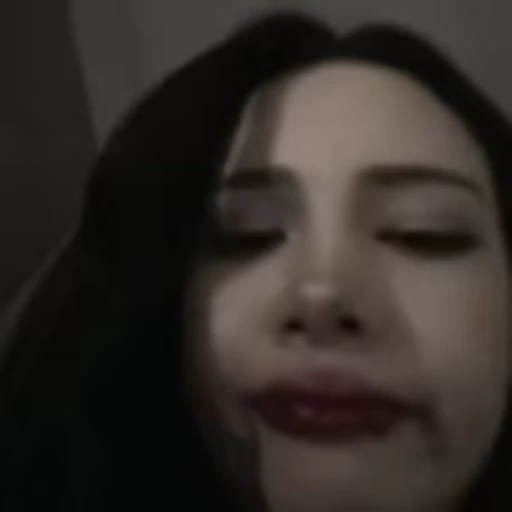 🧛‍♀️ Эмодзи «Girls vibe» для Telegram
