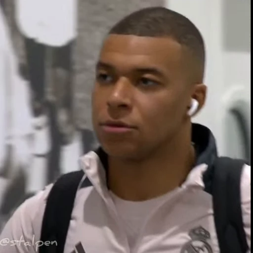 🌟 Стикер «Kylian Mbappe» для Telegram