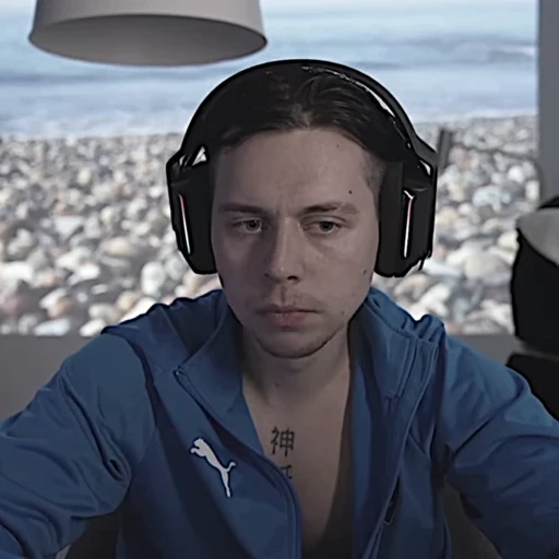 🤔 Стикер «Frame Tamer» для Telegram