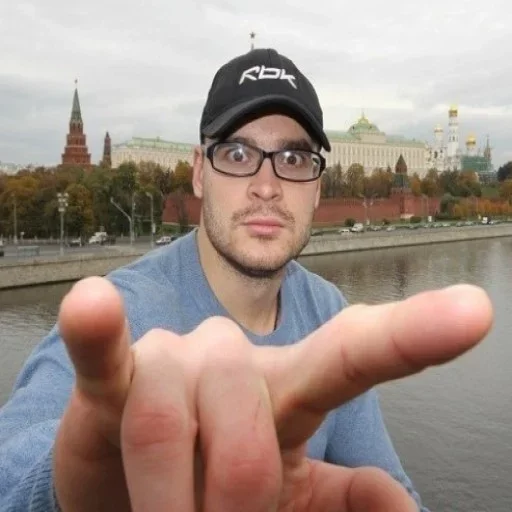 🤘 Стикер «Тесак» для Telegram