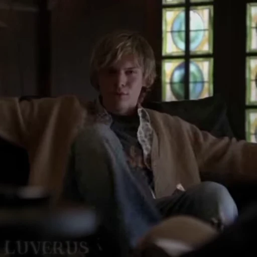 🌟 Стикер «Tate Langdon» для Telegram